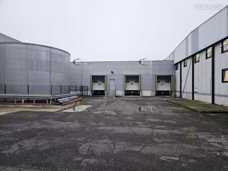 local industriel 1 830 m²
