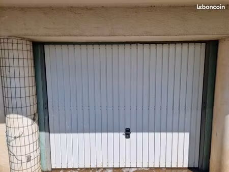 garage à louer