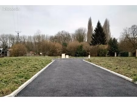 terrain 346 m² gallardon