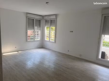 spacieux t4 lumineux avec balcon