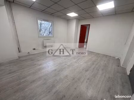 bureau 42 m²