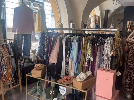 fond de commerce prêt a porter et esthétique