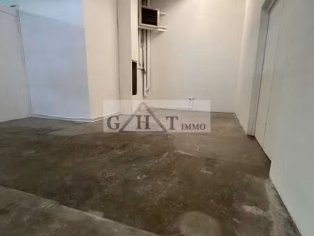 local industriel 85 m²