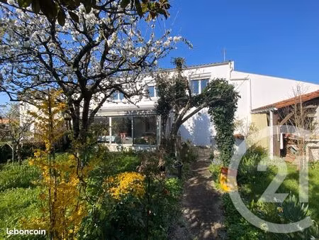 maison 5 pièces 127 m²