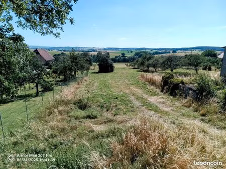terrain constructible et viabilisé à bust