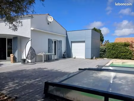 maison plain-pied 4 chambres/piscine