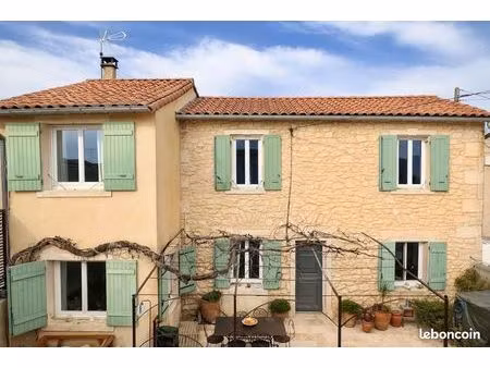 maison de charme en pierre avec piscine + dépendance – saint-gilles