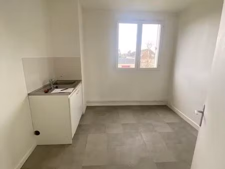 t4 de 62m² a chateauneuf-en-thymerais - ruelle de l'hopital