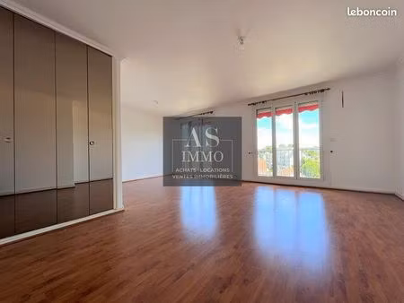 appartement 3 pièces 81 m²