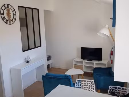 agréable appartement meublé 24m² la rochelle  quartier marché