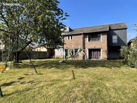 maison 5 pièces 189 m²