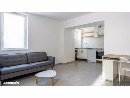 appartement dans petit village de fournes - proche pont du gard - urgent cause séparation