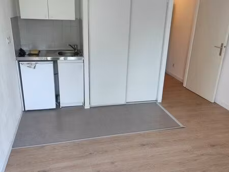 studio refait à neuf