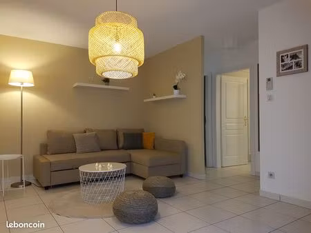 superbe f2 52 m² – dernier étage – terrasse – ascenseur – nouveau bassin