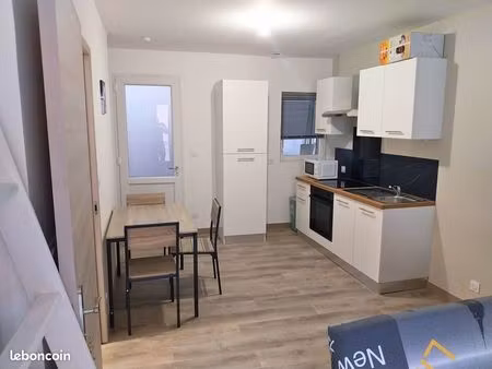 studio 34 m2 loué toutes charges comprises (elec  eau  chauffage)