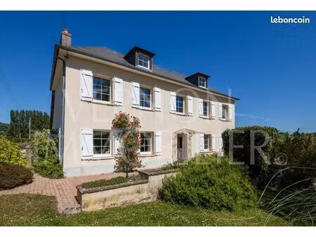propriété 4 pièces 140 m²
