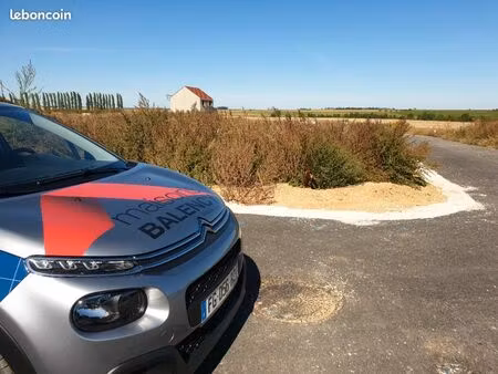 terrain 345 m² marines