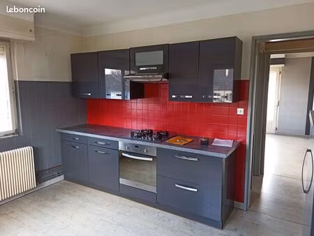 appartement f3 spacieux avec balcon  loggia  garage - 76 m² - colmar