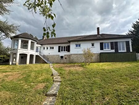 maison 7 pièces 230 m²