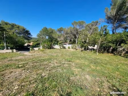 terrain de 805m² viabilisé – hors lotissement