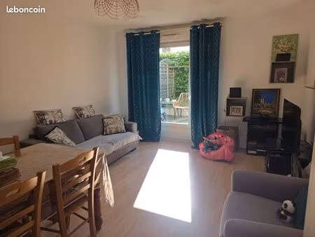 appartement 2 p 47m² deuil la barre