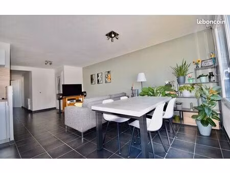 beau 3 pièces de 66 m² avec garage