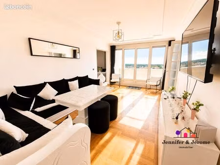 appartement 5 pièces 94 m²