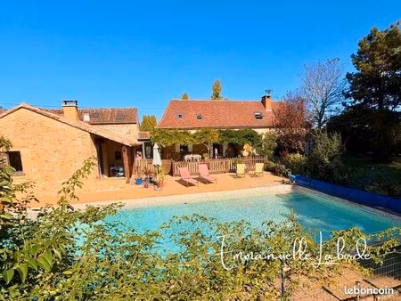 maison 10 pièces 240 m²