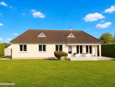 maison 166 m² – 3 chambres – terrain 2150 m² – aucun travaux