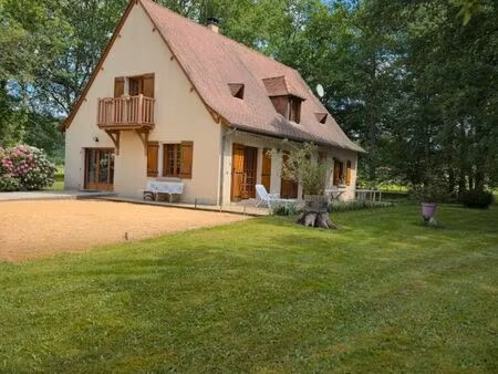 propriété  maison  etang