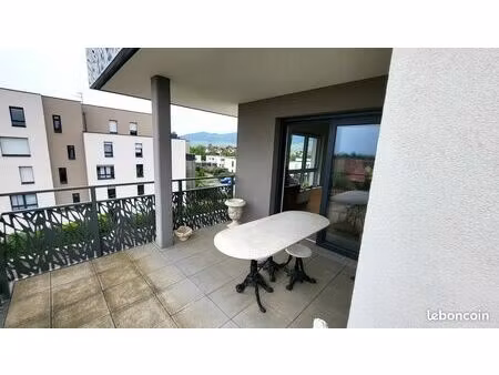 beau f3 lumineux 72m² de 2019 avec terrasse 12m² et grand garage