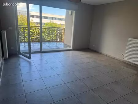 location t3 - 65m2- ville la grand