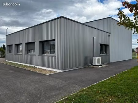 local commercial 300 m²