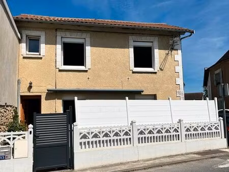 location maison saint front de pradoux 24400
