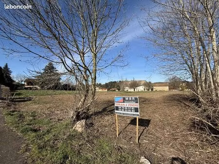 terrain 910 m² la clayette