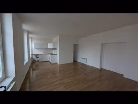 appartement t4 rénové 63 m² bernay centre