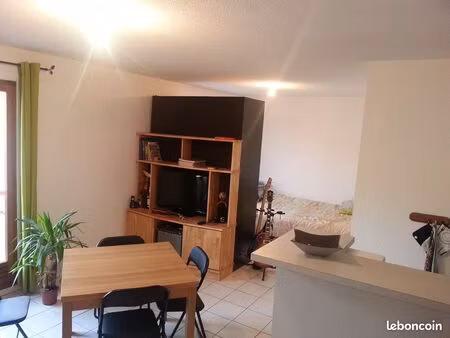 studio 32 m2 à sillingy libre début mai 2026