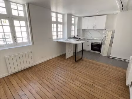 studio 1 pièce 23 m²