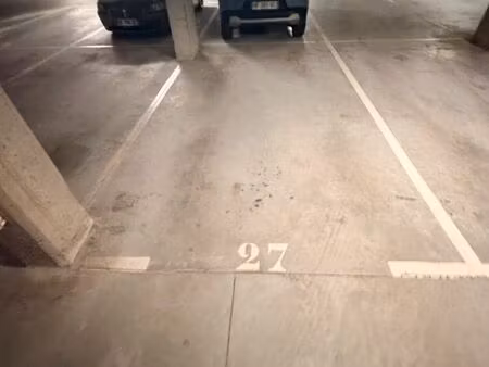 parking sous sol le pericles - face à l'hopital / sortie 17 autoroute