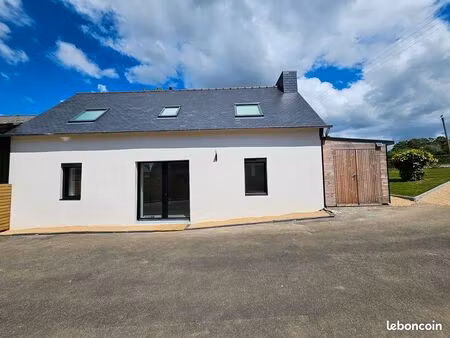 longère en pierre rénovée sur terrain 1000 m²