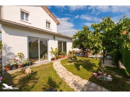 maison 5 pièces 95 m²