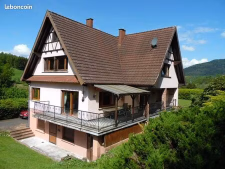 maison 9 pièces 245 m²