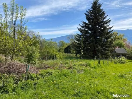 terrain 891 m² hery sur alby