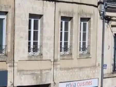 immeuble 10 pièces 300 m²