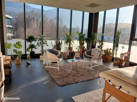 local professionnel 33m2