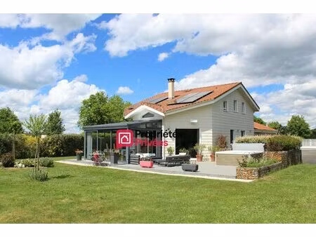 maison t 5 de 130 m2 avec vue dégagée sur le puy de dôme trimoulet 63230 à vendre