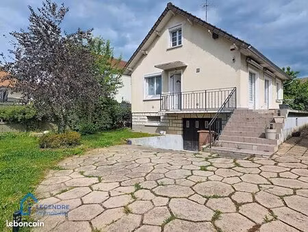 pavillon 7 pièces 120 m²