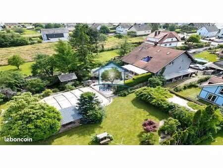 propriété 7 pièces 300 m²