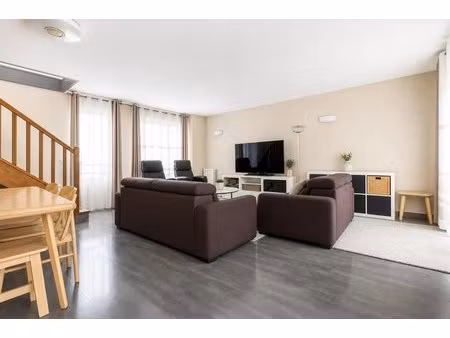 duplex 4 pièces 92 m² avec terrasse à stains
