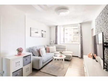 appartement de 4 pièces de 58 m² à marseille
